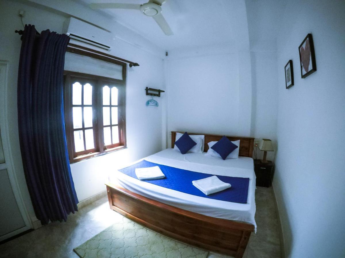Mirissa Blue Whale Holiday Hotel Exterior photo